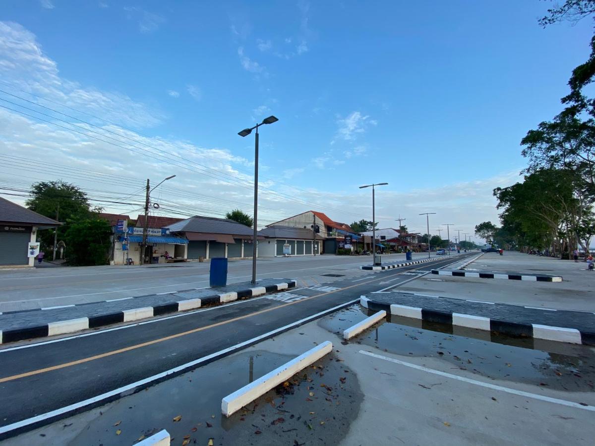 Chuanchom Resort Phatthalung Bagian luar foto